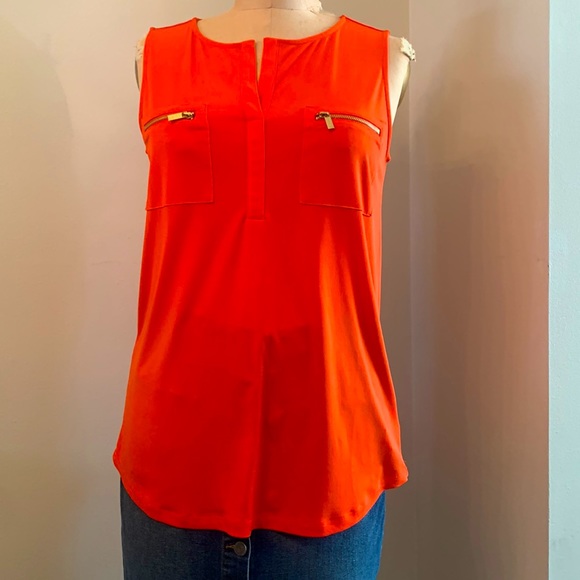 Ellen Tracy orange jersey sleeveless top with zippered patch pockets - Picture 2 of 5